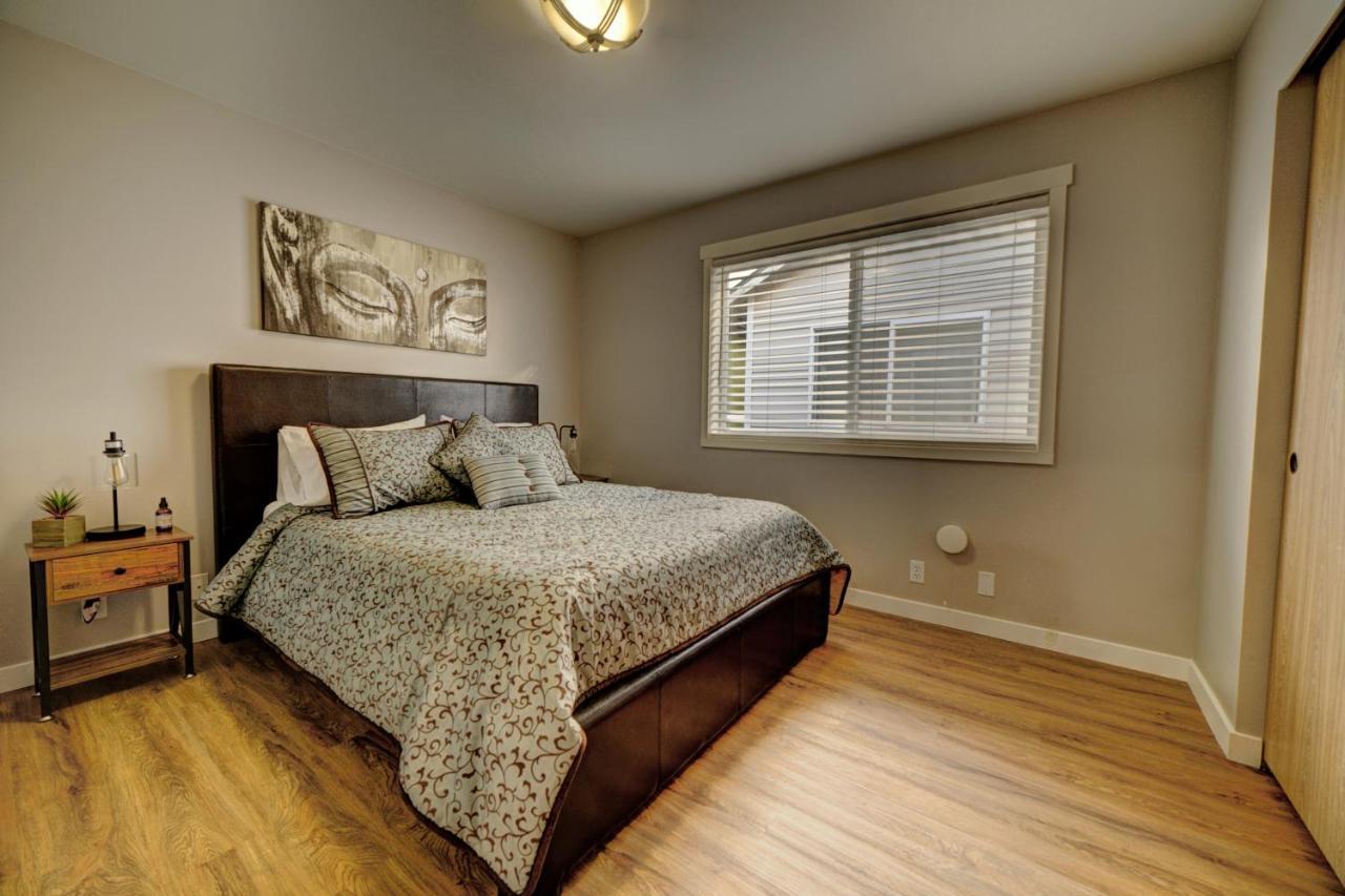 Cozy 2 Bedroom Townhouse In Northgate Seattle Zewnętrze zdjęcie